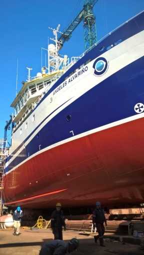 Análisis de muestras poliméricas del casco de un barco